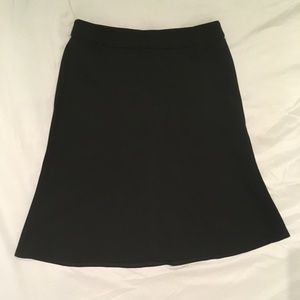 NWT Ann Taylor LOFT Black Skirt 00